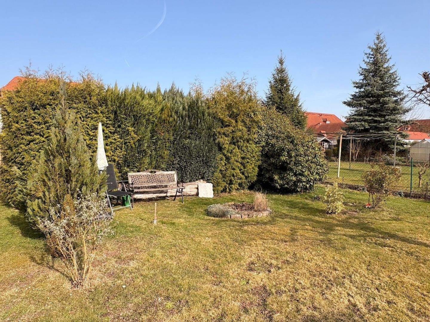 Immobilie in Gerstungen - Zeitlos schönes Ein-/ oder Zweifamilienhaus auf sonnenverwöhntem Grundstück - Bild 4