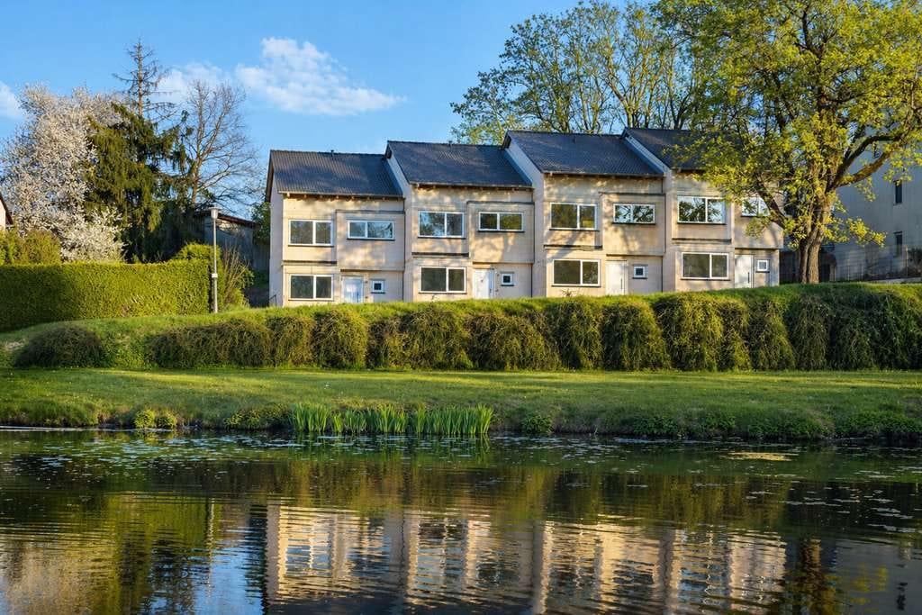 Immobilie in Schwabach - Split-Level-Architektenhaus am See – attraktiver Einstieg! - Bild 0