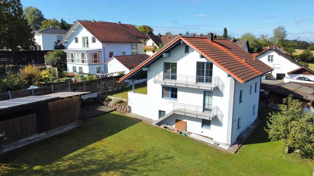 Immobilie in Gottfrieding - Tolles Einfamilienhaus mit großem Garten - Bild 0