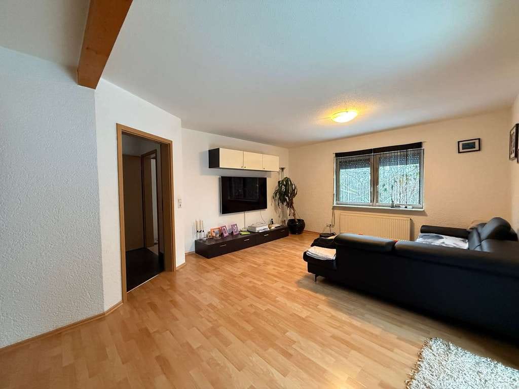 Immobilie in Leubsdorf - Einfamilienhaus mit Wohlfühlcharakter und weitläufigem Grundstück - Bild 3
