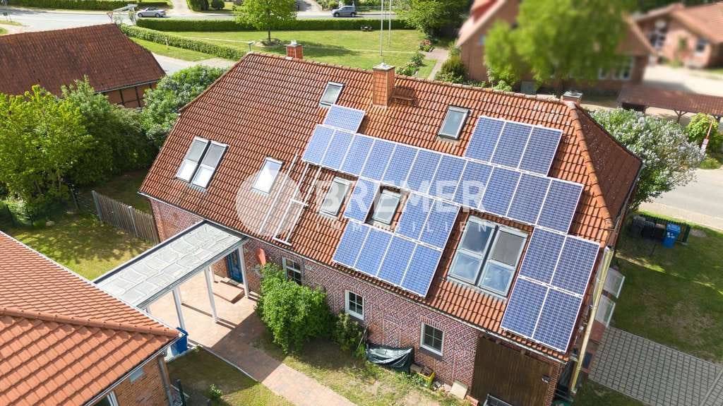 Immobilie in Eyendorf - Charmantes, sanierte Bauernhaus – familienfreundlich, mit zusätzlicher Mieteinnahme - Bild 1