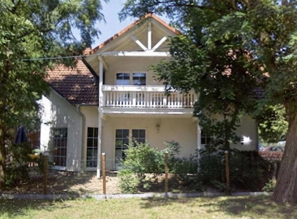 Immobilie in Altlandsberg - Zweifamilienhaus im Berliner Speckgürtel - Stilvoll, solide & zukunftssicher - Bild 0