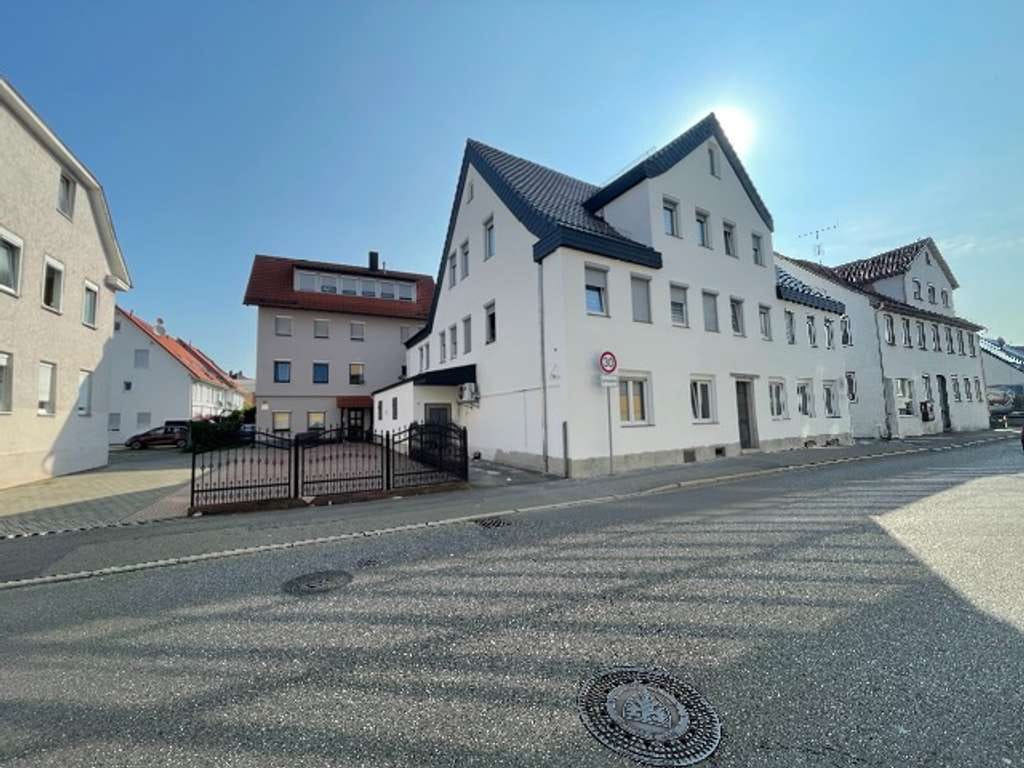 Immobilie in Reutlingen - Reutlingen, sofort beziehbare 3-Zimmerwohnung in kleinem Wohn-Geschäftshaus, provisionsfrei - Bild 1