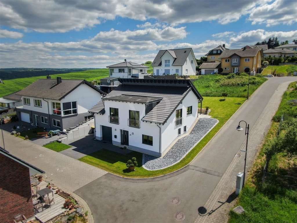 Immobilie in Sankt Goar - Neuwertiges energieeffizientes Einfamilienhaus in beliebter Höhenlage - Bild 1
