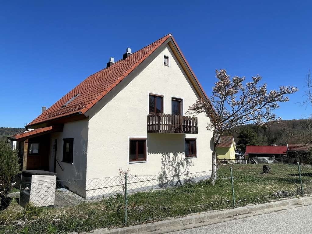 Immobilie in Altmannstein - Wohnhaus mit großem Grundstück in Sandersdorf - Bild 1