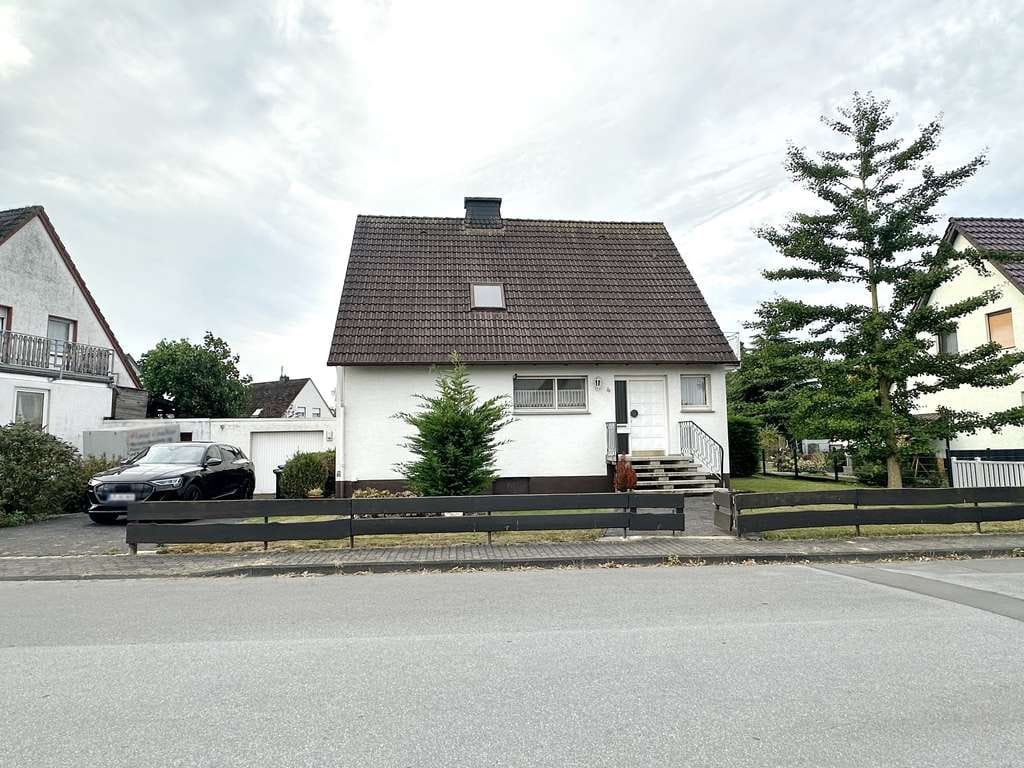 Immobilie in Anröchte - Einfamilienwohnhaus mit großem Garten in Anröchte! - Bild 2