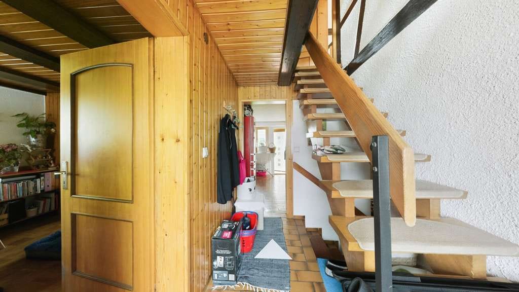 Immobilie in Bad Dürrheim - BRUMANI | Freistehendes Einfamilienhaus mit großem Garten, Garage und ruhiger Lage in Unterbaldingen - Bild 2