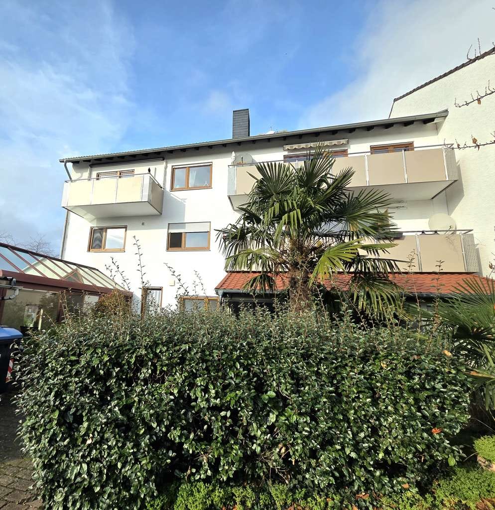 Immobilie in Dieburg - Schöne 3-Zi.-ETW mit Dachterrasse und Carport in Dieburg zu verkaufen - Bild 0