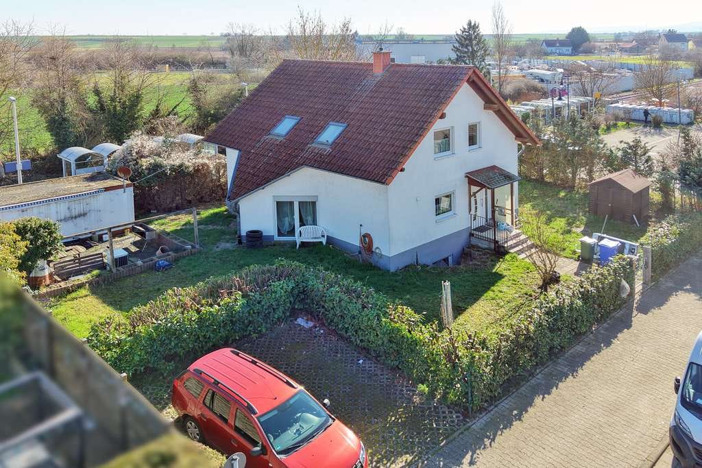 Immobilie in Bockenheim an der Weinstraße - Viel Platz für die große Familie! Charmantes Einfamilienhaus in begehrter Lage von Bockenheim - Bild 0