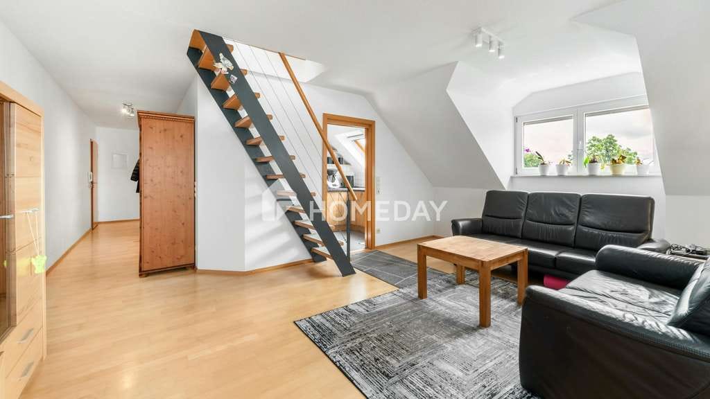 Immobilie in Neuenstadt am Kocher - Maisonette in Neuenstadt: 4 Zimmer, Loggia, Garage und Stellplatz - Bild 0