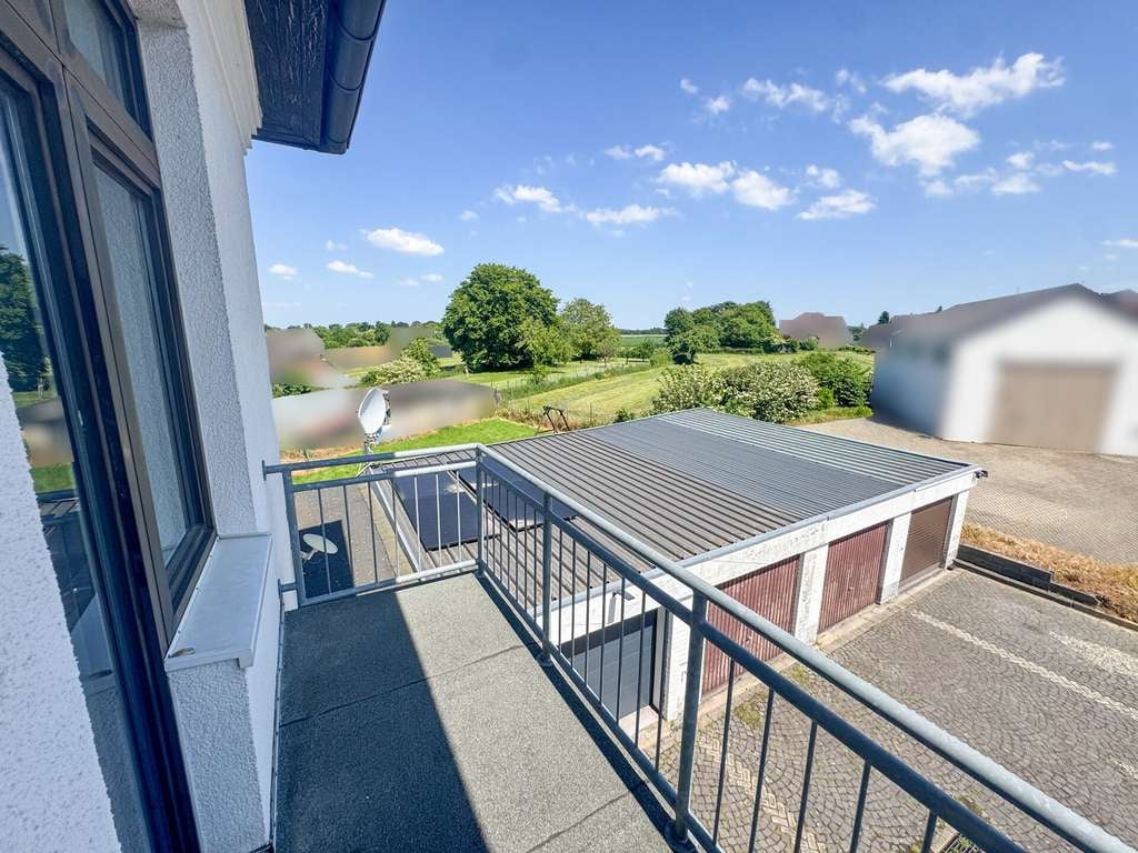 Immobilie in Übach-Palenberg - Leerstehende 3-Zimmer-Wohnung mit Balkon, Garage und Gemeinschaftsgarten in historischem Gebäude - Bild 3