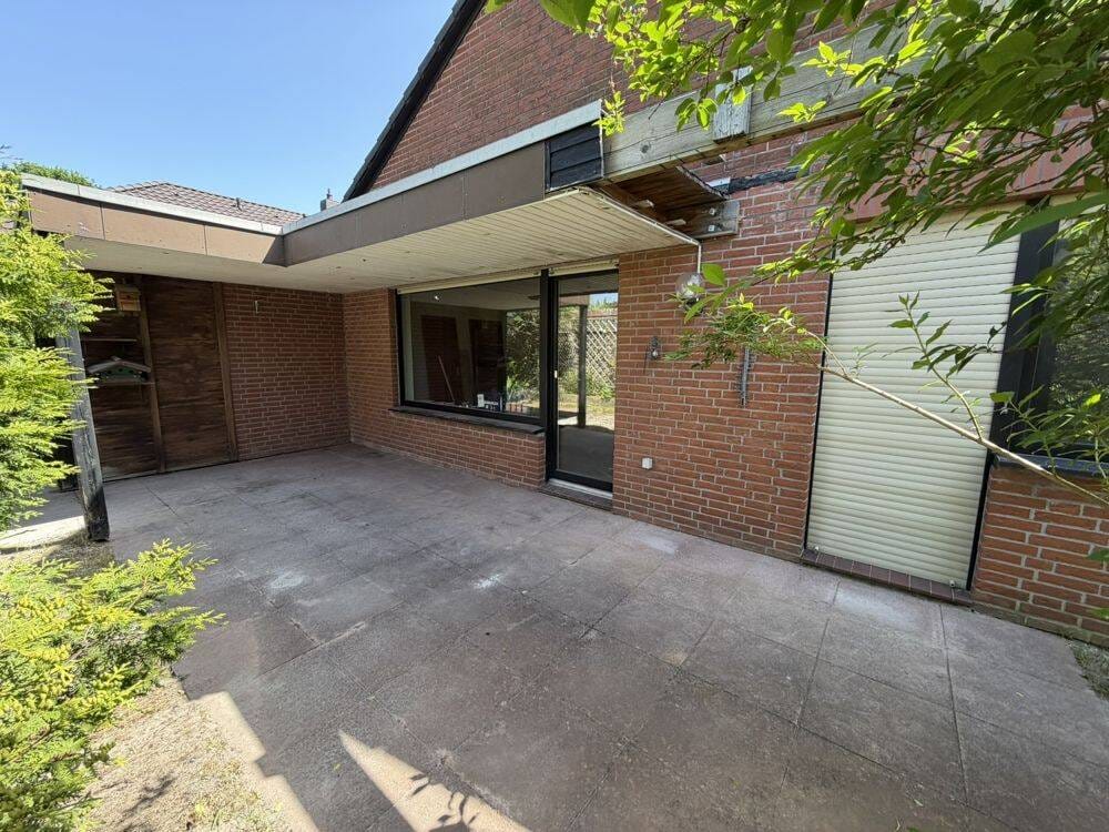 Immobilie in Varel - Wohnen im Bungalowstil! Mit Garage ! Pflegeleicht !  Ebenerdiger Wohnraum im Zentrum von Varel! Angefangene Renovierung/Teilsanierung! - Bild 4