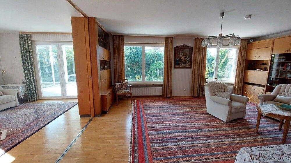 Immobilie in Kleinostheim - Großzügiges Einfamilienhaus mit Charme und Gartenidylle - Bild 1