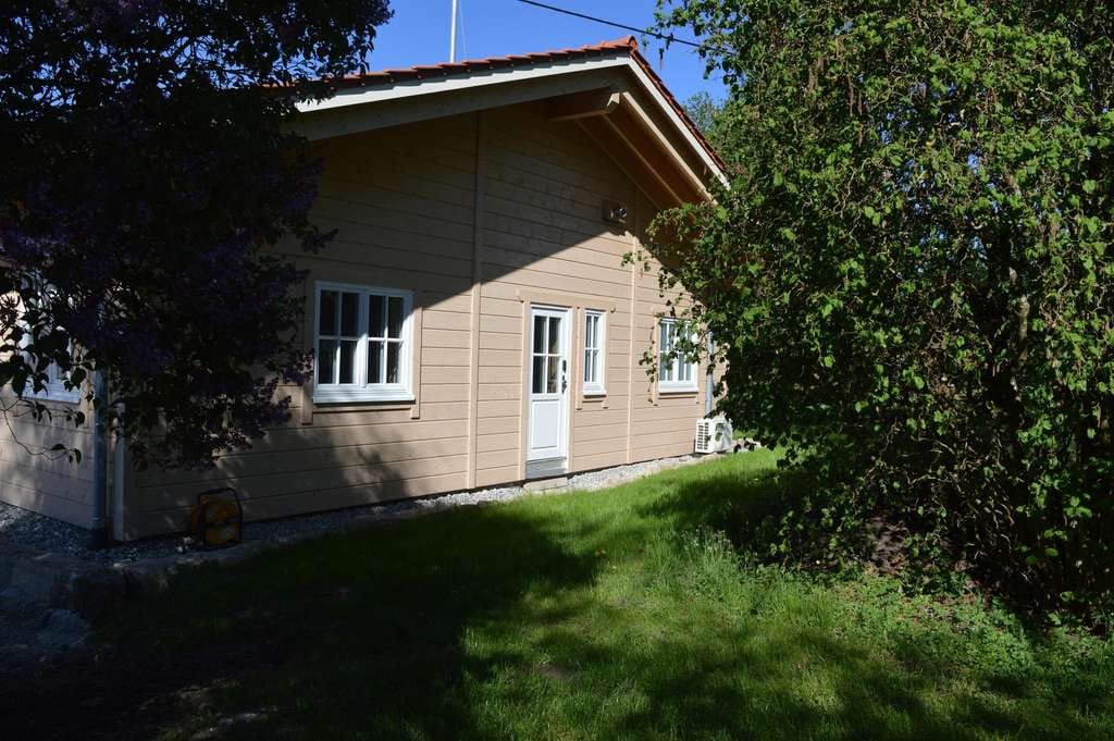 Immobilie in Großerlach - Klimafreundlicher Massivholz-Bungalow mit traumhaftem Grundstück in Naturlage - Bild 2