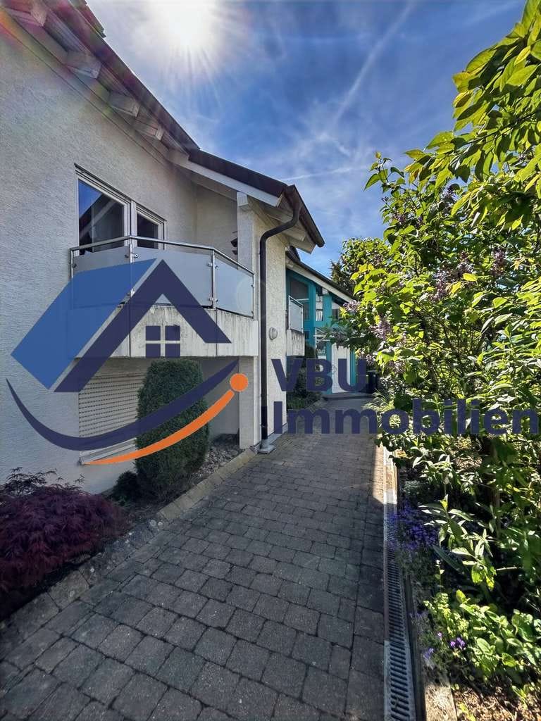 Immobilie in Neckarwestheim - VBU Immobilien - Attraktive 2,5-Zimmer-Wohnung mit zwei Balkonen und Tiefgarage - Bild 0