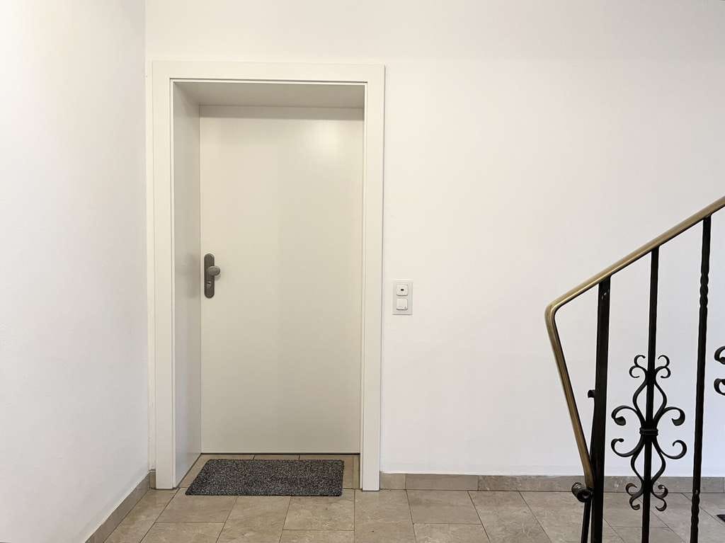 Immobilie in Reichersbeuern - TOP ausgestattete 4-Zimmer-Erdgeschosswohung mit Gartenanteil und Westbalkon! - Bild 4