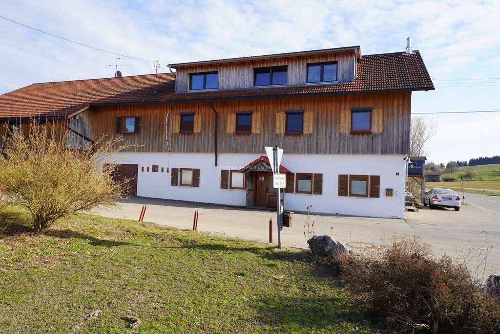 Immobilie in Maierhöfen - Haus im Haus in modernisierter ehemaliger Sennerei zum Teil in KFW 55 Standard - Bild 2