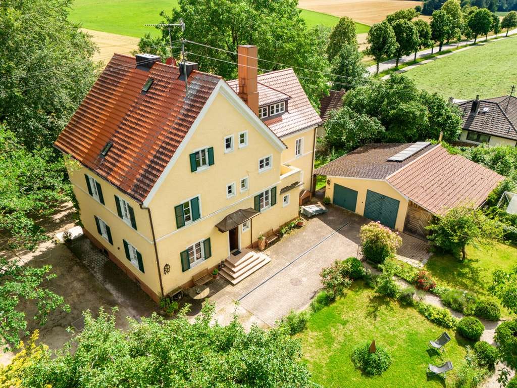 Immobilie in Röfingen - Bezauberndes Anwesen mit parkähnlichem Garten 
auf 3234 m² Grund - Bild 0