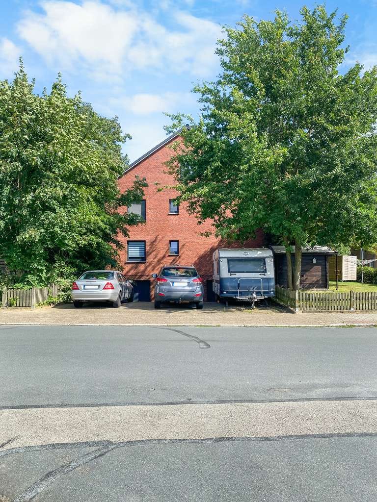Immobilie in Zeven - Solides Investment mit Zukunft – Charmantes Mehrfamilienhaus, voll vermietet - Bild 0