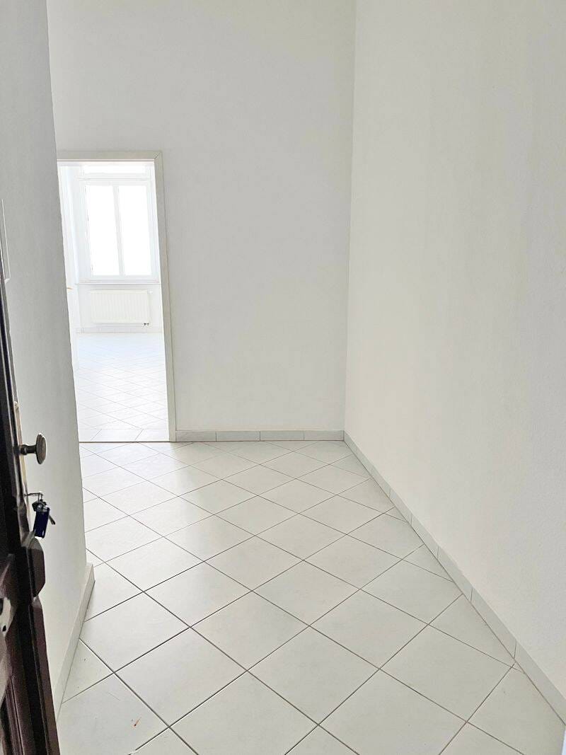 Immobilie in Döbeln - Charmante 3-Raum-Altbauwohnung am Park in Döbeln - Bild 3