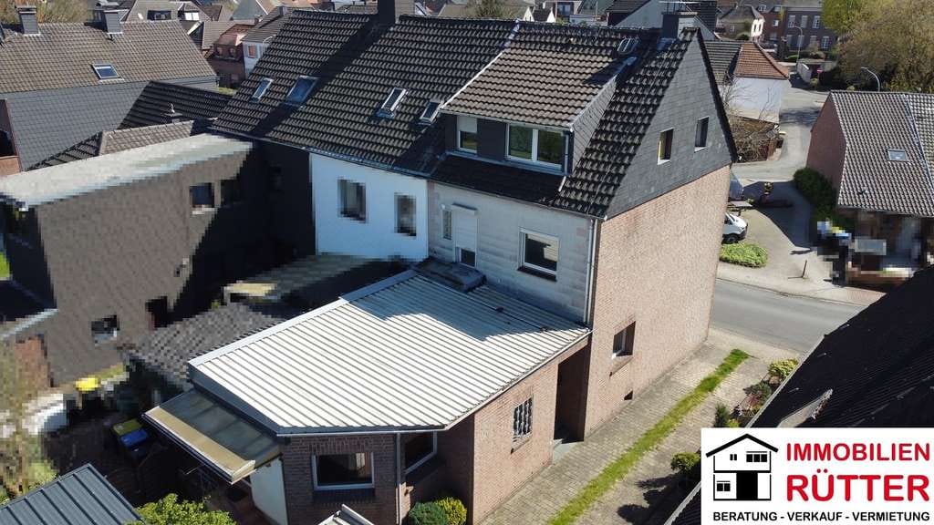 Immobilie in Alpen - Alpen (Zentrum), REH 6,0 ZKDB, ca. 149 m² Wfl., ca. 403 m² Gstk., Keller, Gartenlaube, große Garage - Bild 3