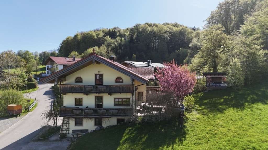Immobilie in Samerberg - Samerberger sonniger Logenplatz - inklusive Panoramablick - Weite fühlen - Ruhe finden - Bild 3