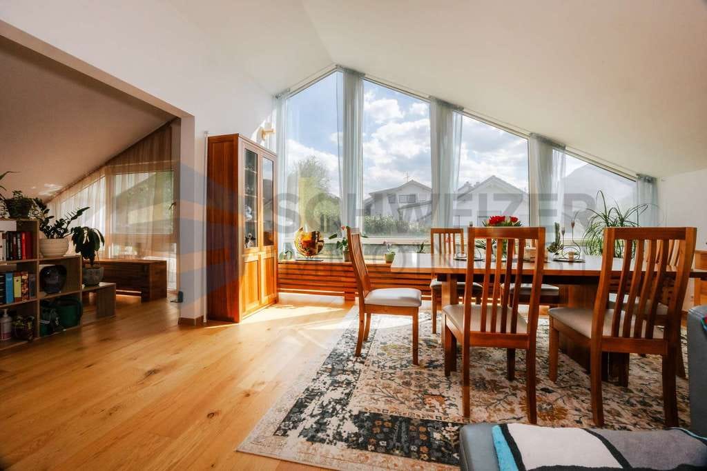 Immobilie in Owen - Großzügiges Zweifamilienhaus mit großer Fensterfront, toller Aussicht und Garten in Owen! - Bild 0