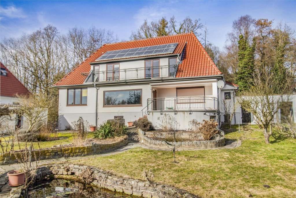 Immobilie in Lilienthal - Lilienthal-Heidberg: Großzügiges freistehendes Einfamilienhaus auf einem über 3.000 m² Grundstück - Bild 2