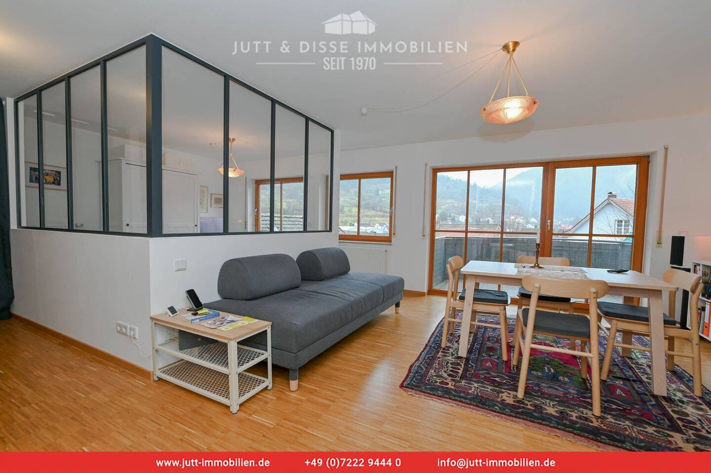Immobilie in Forbach - Neu renovierte 1, 5 Zimmerwhg./ Ferienwohnung mit Balkon zentral in Forbach *bezugsfrei* - Bild 2