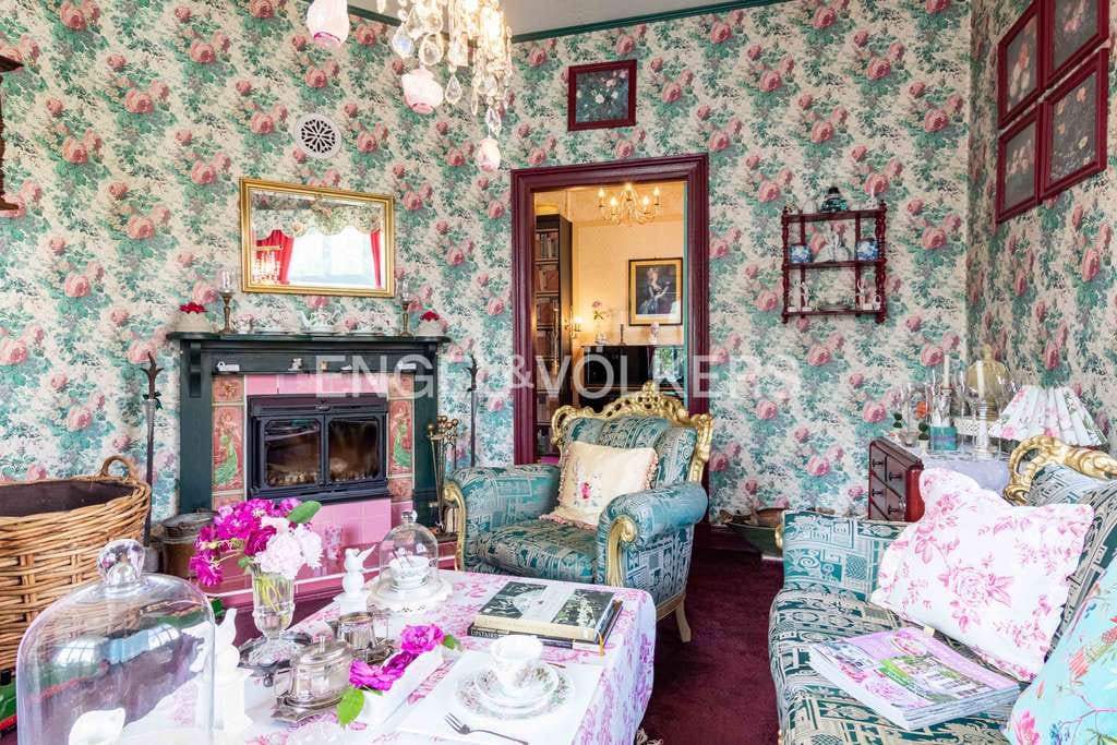 Immobilie in Moormerland - Elegante Villa aus der Gründerzeit - Großzügige Räume und stilvolle Ausstattung - Bild 3