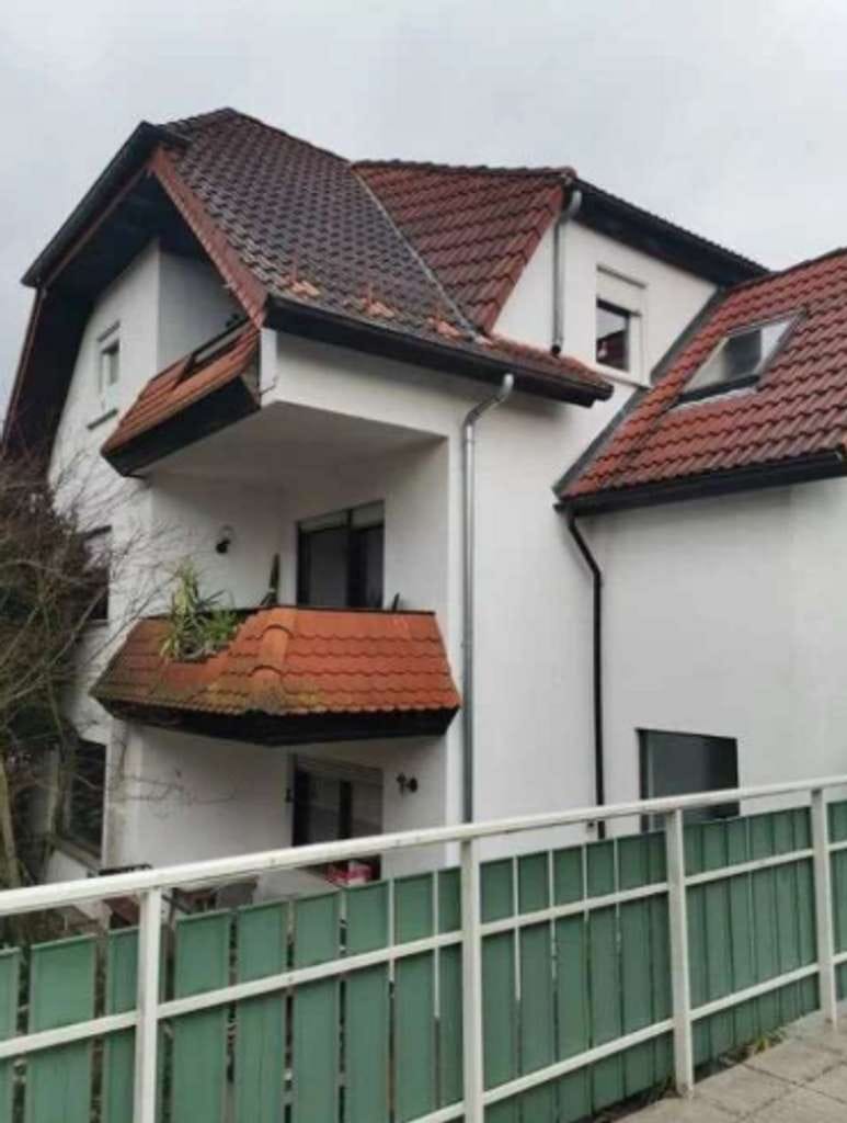 Immobilie in Friedberg (Hessen) - Geräumiges, preiswertes 7-Zimmer-Mehrfamilienhaus in Friedberg Friedberg (Hessen) - Bild 4