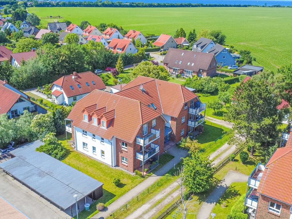Immobilie in Börgerende-Rethwisch - Wohnung in Börgerende-Rethwisch // Ostseenähe // Balkon, 2 überdachte Stellplätze - Bild 1