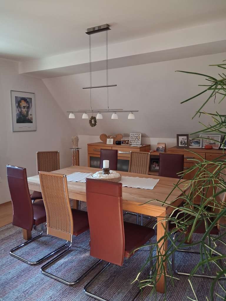Immobilie in Mundelsheim - Raumwunder mit Blick auf die Weinberge - Bild 3