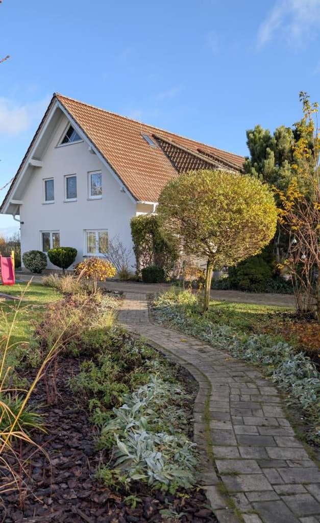 Immobilie in Prenzlau - Moderne Doppelhaushälfte mit Pool! - Bild 1
