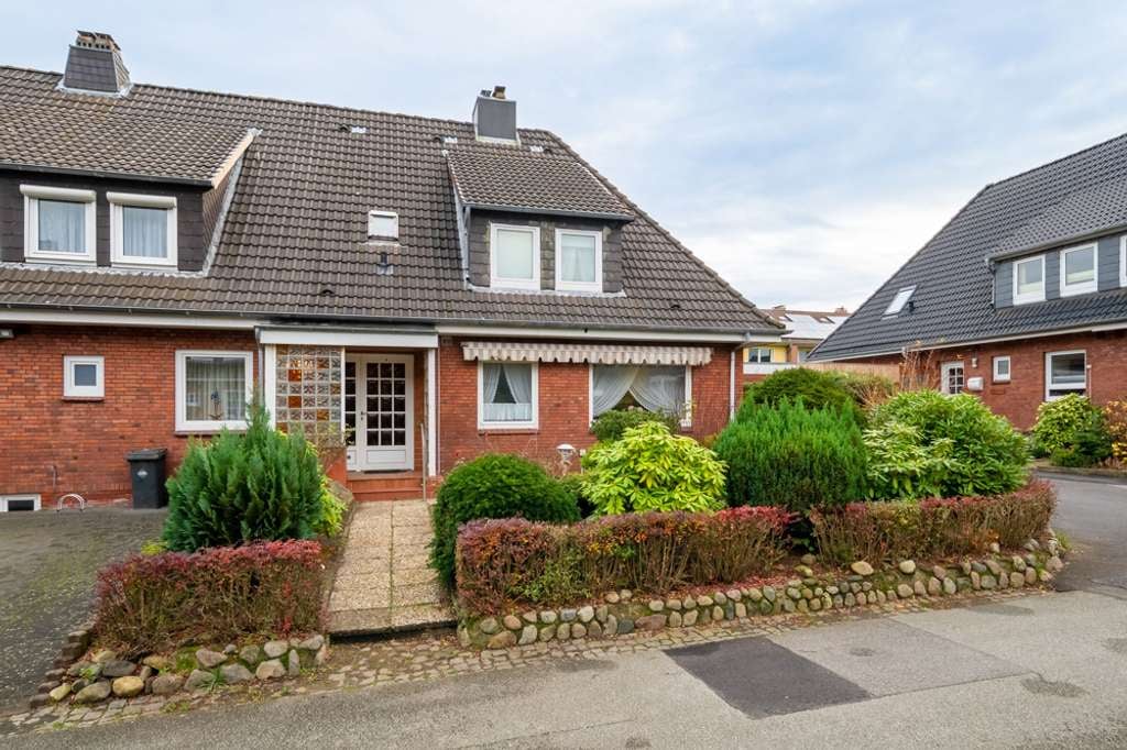 Immobilie in Husum - Reihenendhaus in Husumer Top-Lage mit Potenzial zum individuellen Wohntraum. - Bild 3