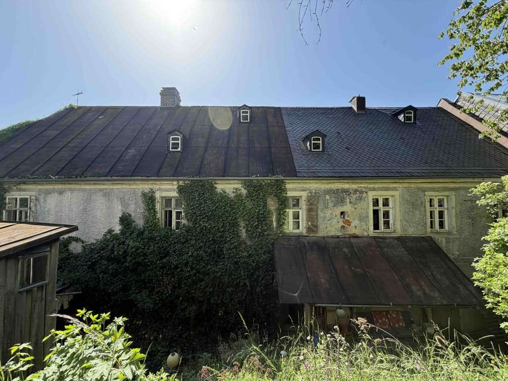 Immobilie in Thierstein - Denkmalgeschütztes Bauernhaus - vieles noch Original erhalten ! - Bild 0