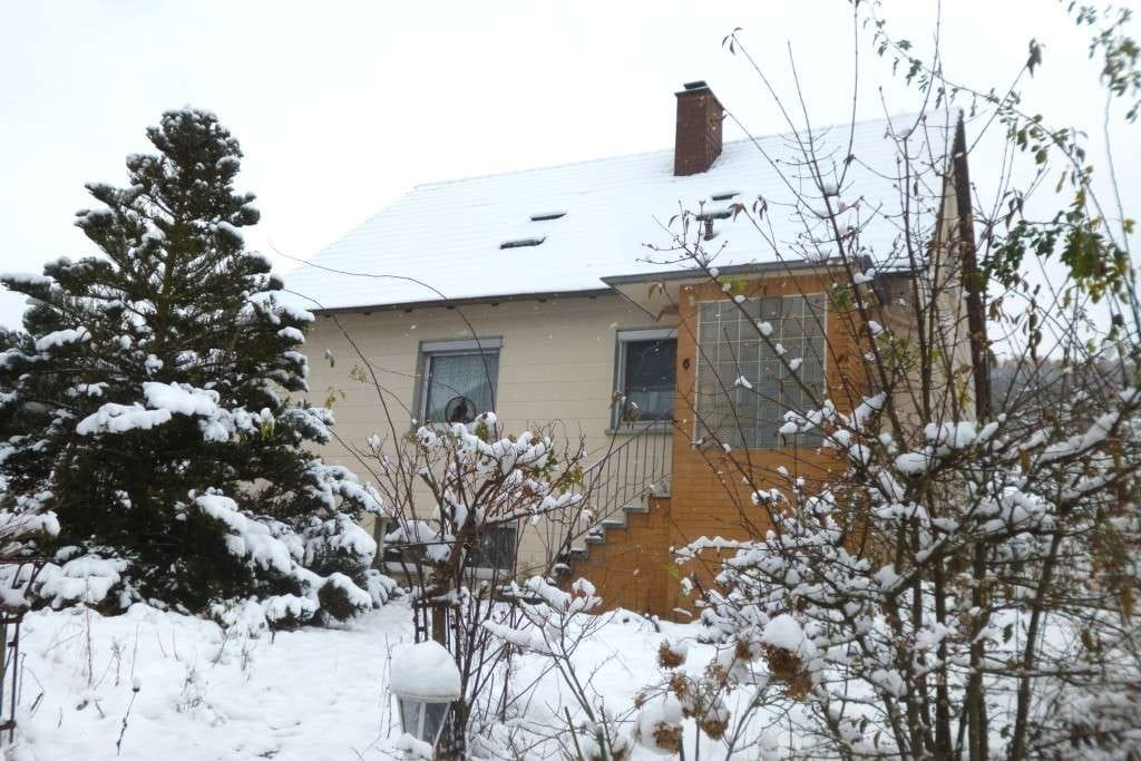 Immobilie in Delligsen - Freistehendes Einfamilienhaus in Grünenplan mit Anbau und Garage! - Bild 1