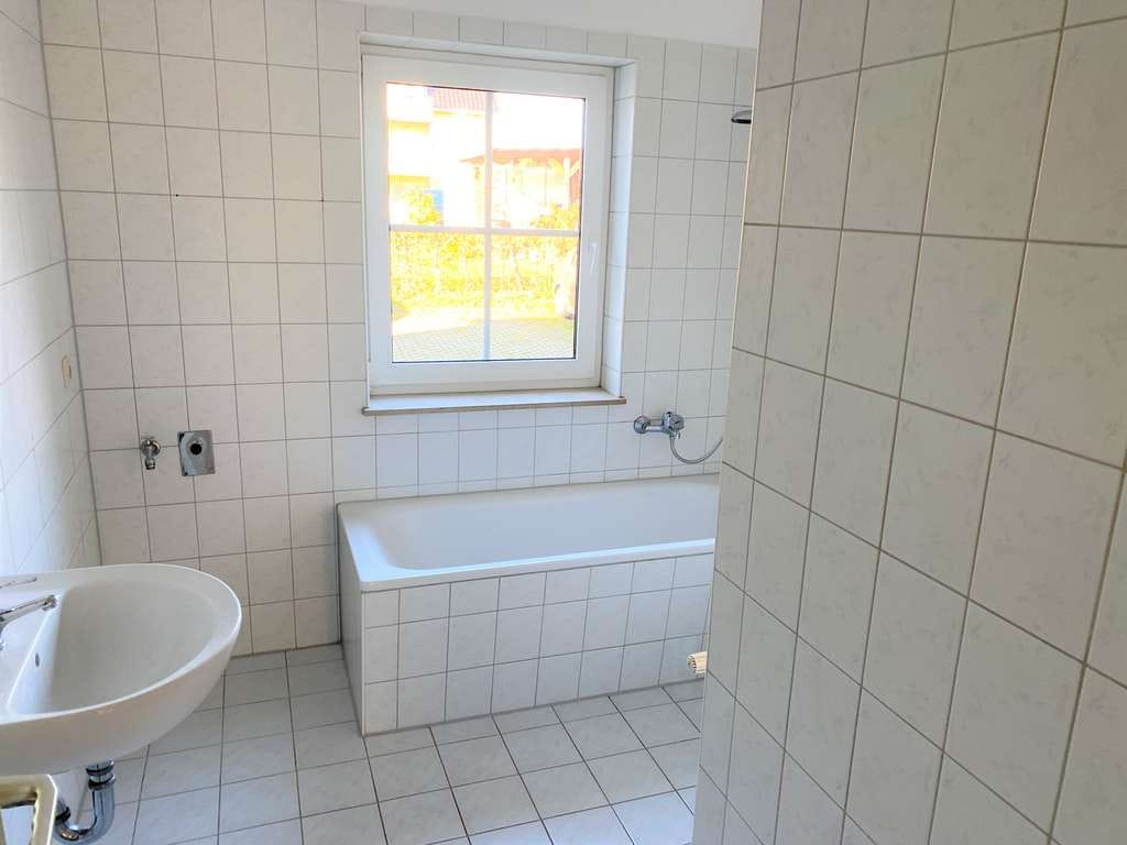 Immobilie in Börnichen - * * *Großzügige 2-Raum-Wohnung mit Balkon und Stellplatz im idyllischen BÖRNICHEN* * * - Bild 3