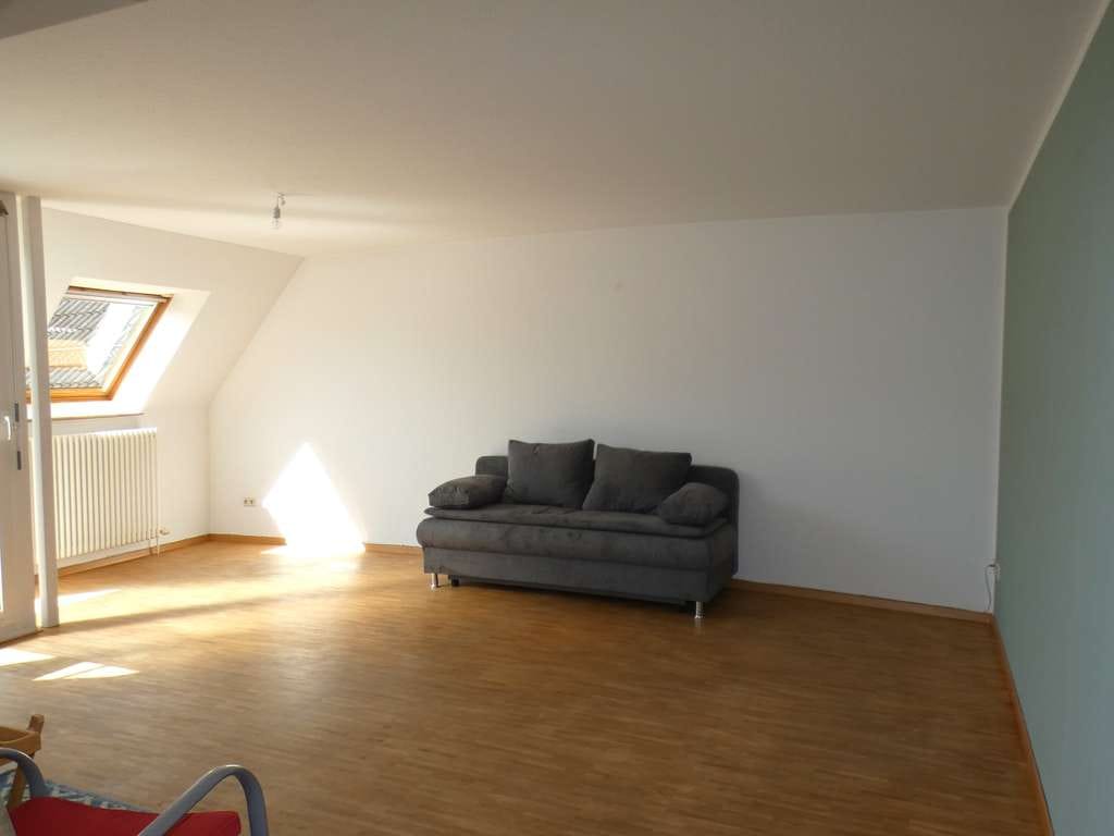 Immobilie in Langenau - ZENTRAL & RUHIG: 3-Zimmer-Maisonettewohnung mit Südbalkon und TG-Stellplatz in Langenau zu verkaufen - Bild 3