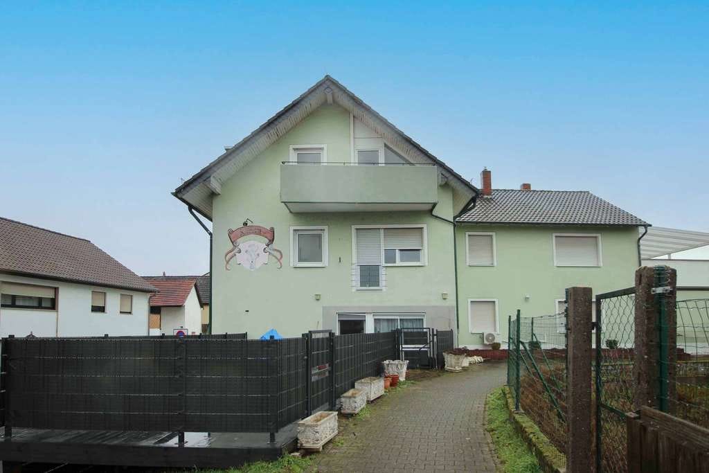 Immobilie in Trebur - Renovierungsbedürftige, helle 3 Zimmer Wohnung mit Balkon in Astheim - Bild 2