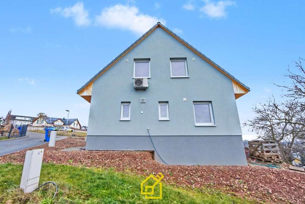 Immobilie in Gersdorf - Neubau-Highlight: Energieeffizientes Familienhaus mit Naturpanorama - Bild 2