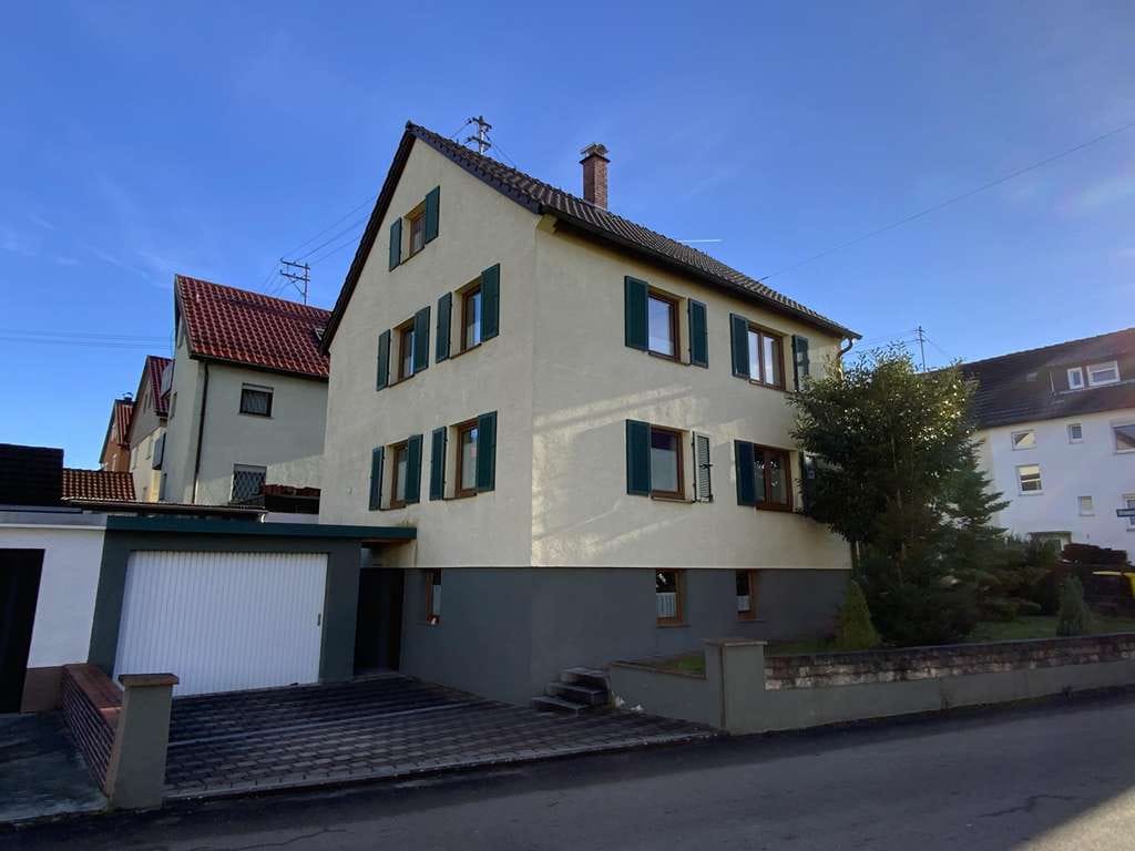 Immobilie in Schwaikheim - Ansprechendes Zweifamilienhaus in ruhiger Lage von Schwaikheim - Bild 0