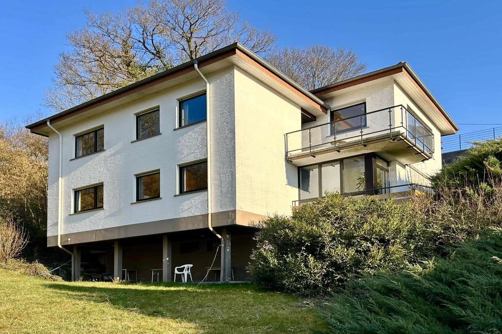 Immobilie in Stromberg - Zeitloser Wohntraum mit großem Grundstück  - Bild 1