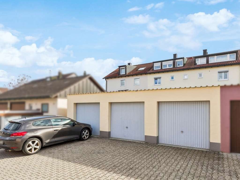 Immobilie in Karlsfeld - Vermietetes Mehrfamilienhaus als Kapitalanlage mit Entwicklungspotenzial in Karlsfeld - Bild 1