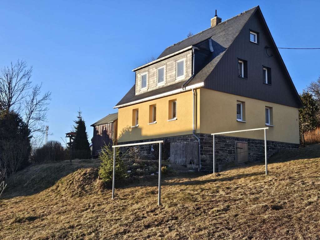 Immobilie in Seiffen/Erzgebirge - Gepflegtes Zweifamilienhaus in zentraler, ruhiger Lage im Kurort Seiffen - Bild 0