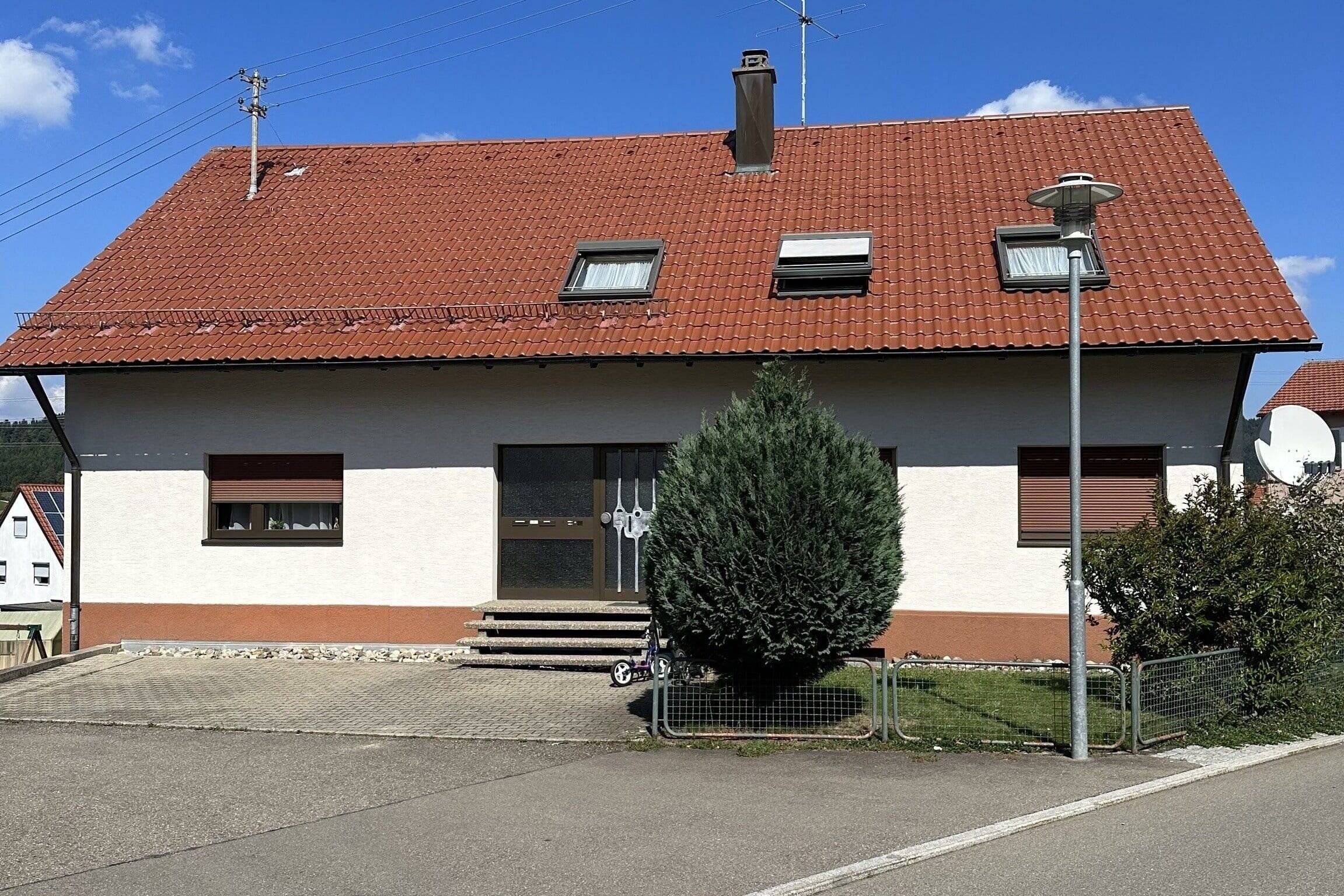 Immobilie in Gosheim - REDUZIERT: Renoviertes Dreifamilienhaus zur Kapitalanlage in Gosheim - Bild 4