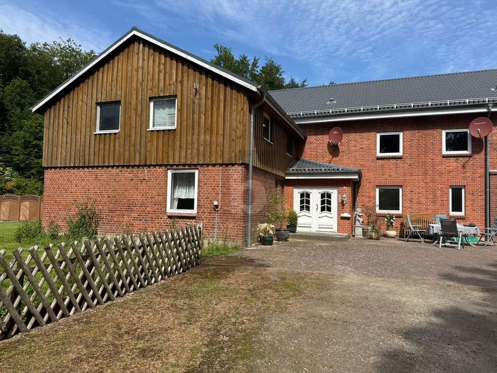 Immobilie in Schönwalde am Bungsberg - IHR NEUES WOHNPROJEKT AUF ZWEI ETAGEN - Bild 0