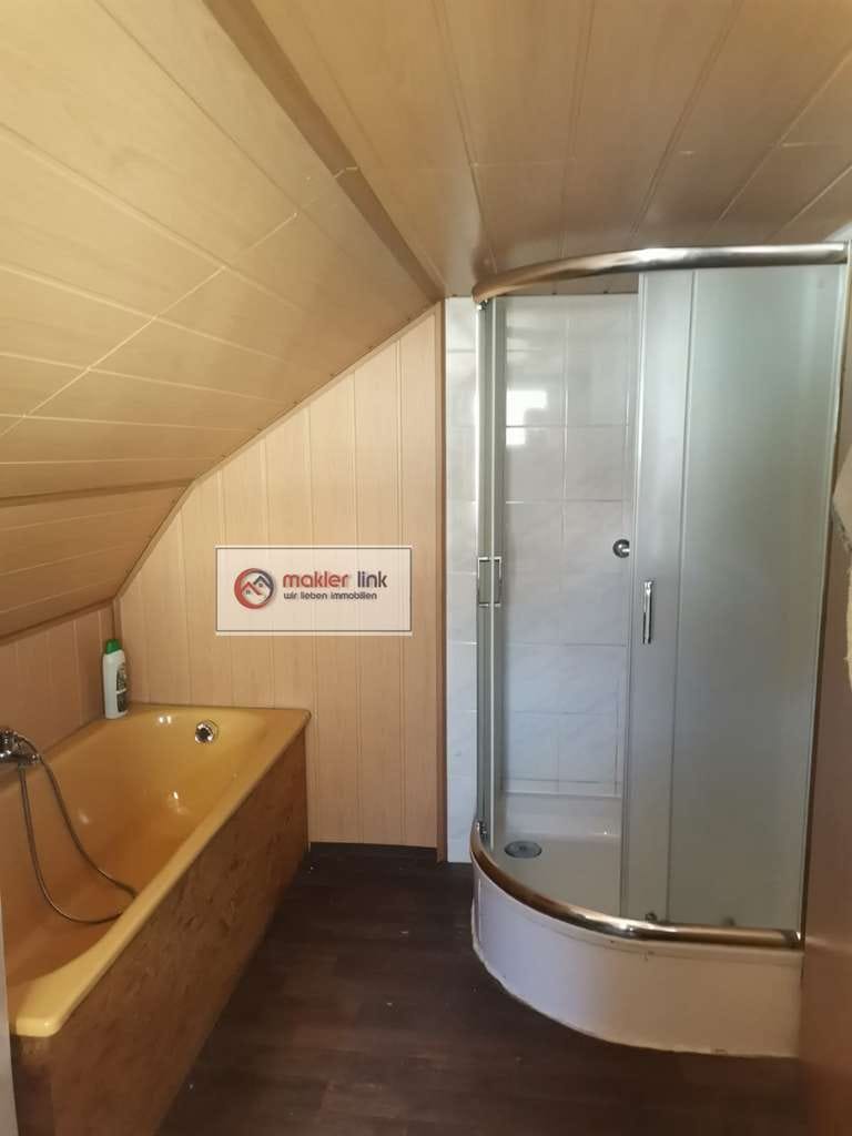 Immobilie in Trossingen - MFH -Kapitalanlage mit 3 Wohneinheiten u.  Stellplätzen - Bild 3