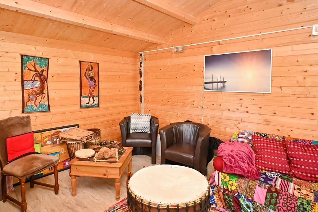 Immobilie in Rehburg-Loccum - Ein Ort für Freigeister - Naturidyll mit Wintergarten, Kamin und 1409 Quadratmeter Grundstück - Bild 4