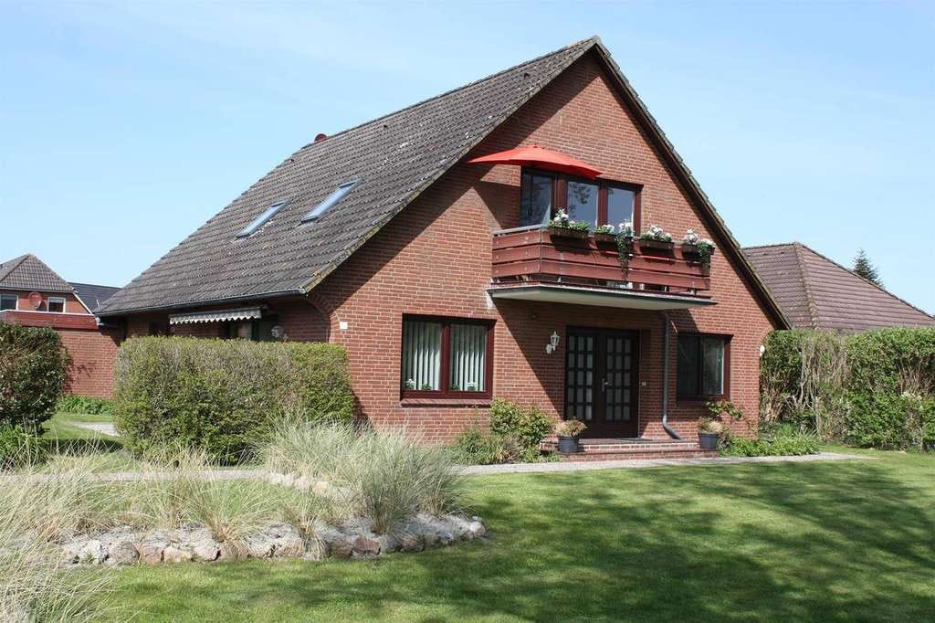 Immobilie in Vollerwiek - Neu renoviertes Wohnhaus mit zwei separaten Wohnungen im Dorfkern von Vollerwiek zu verkaufen - Bild 0